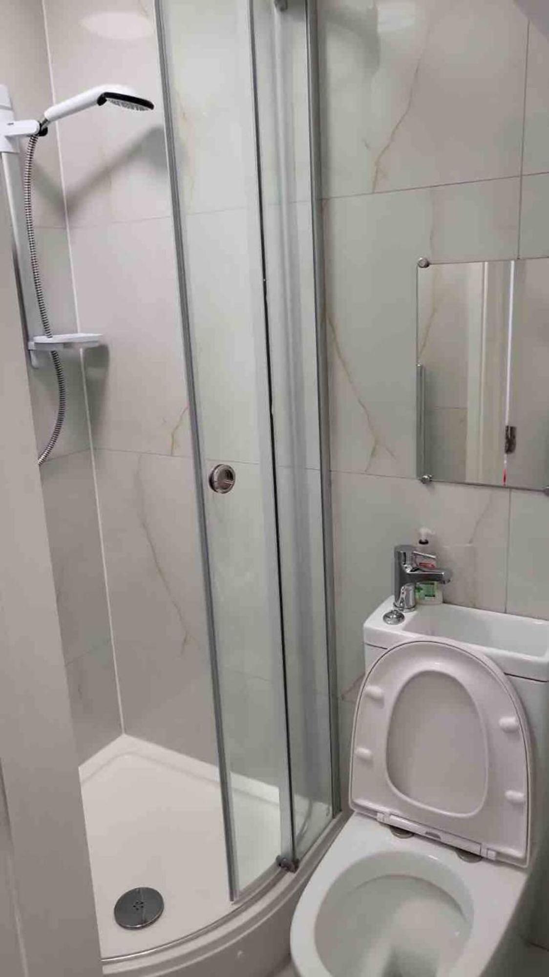 Catherine 5 Bedroom House 克鲁 外观 照片